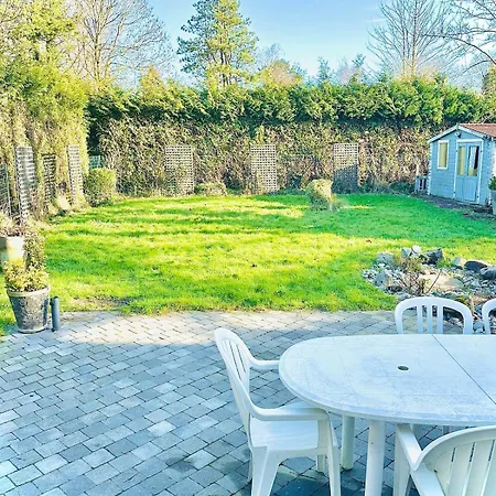 Cote Baie-plage A 15min-dog Friendly-parking Clos Semesterbostad